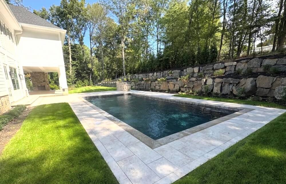 Oasis Pool Construction Builds a Contemporary Style Pool in Franklin Lakes, NJ